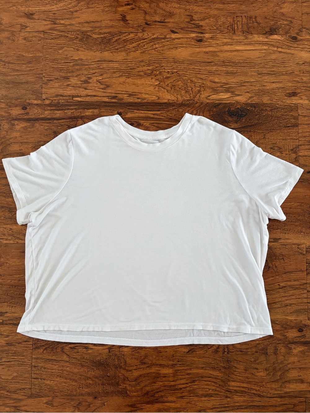 Alo Women's White Relaxed Tee